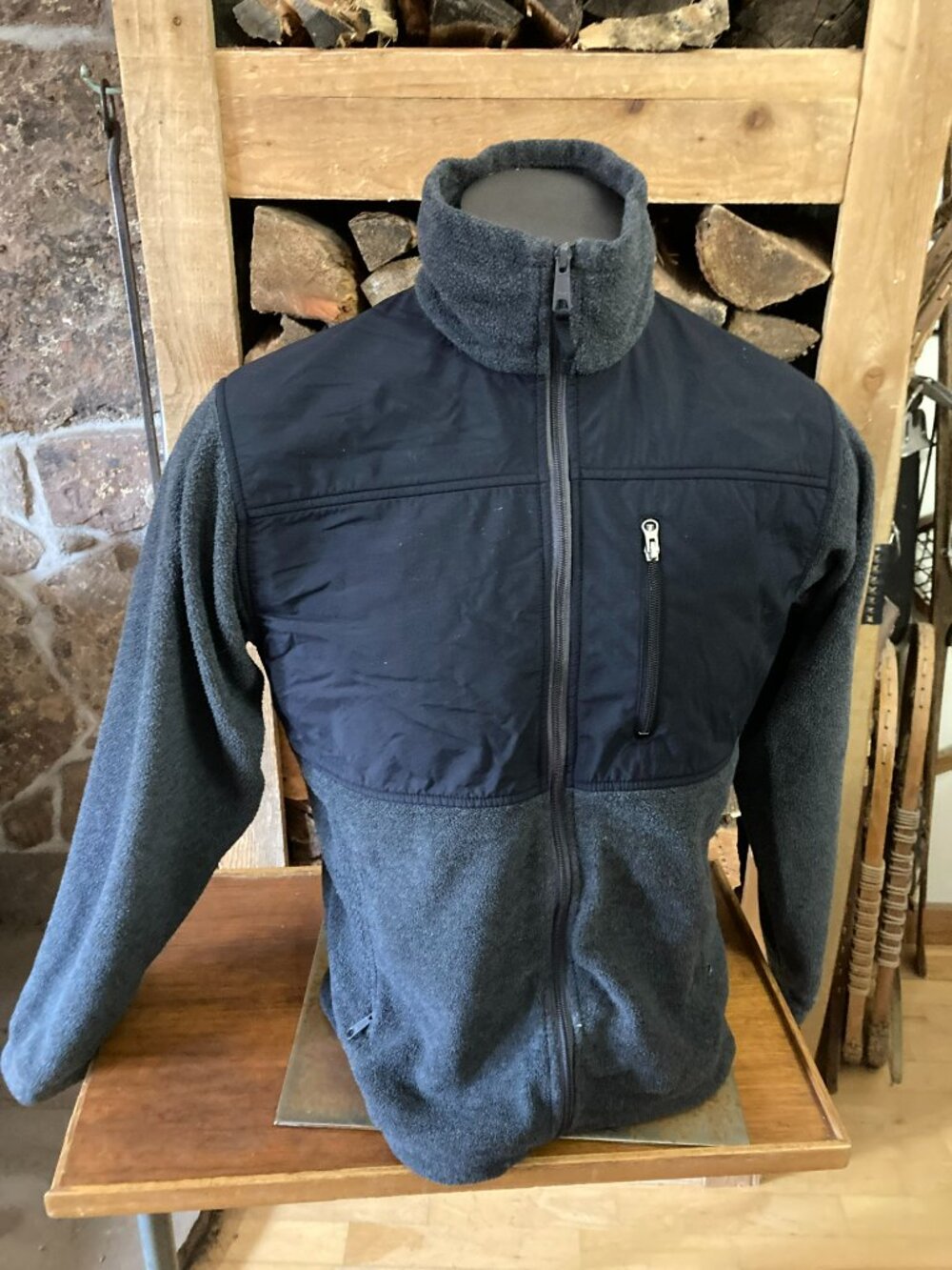Columbia mens small S fleece jacket full zip pockets grey gray black vintage